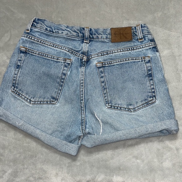 Vintage Calvin Klein shorts - Picture 3 of 5